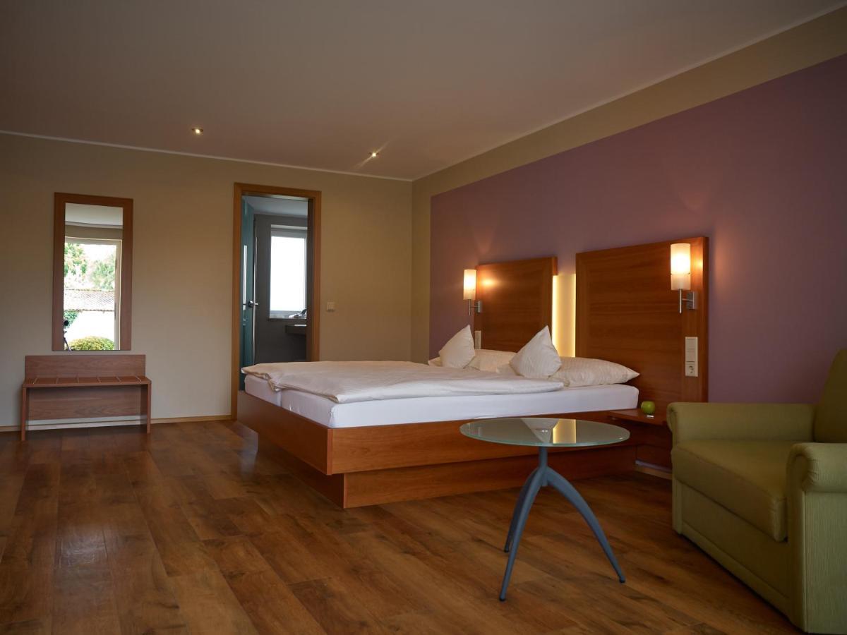 Gaestehaus Ressler Harxheim 外观 照片