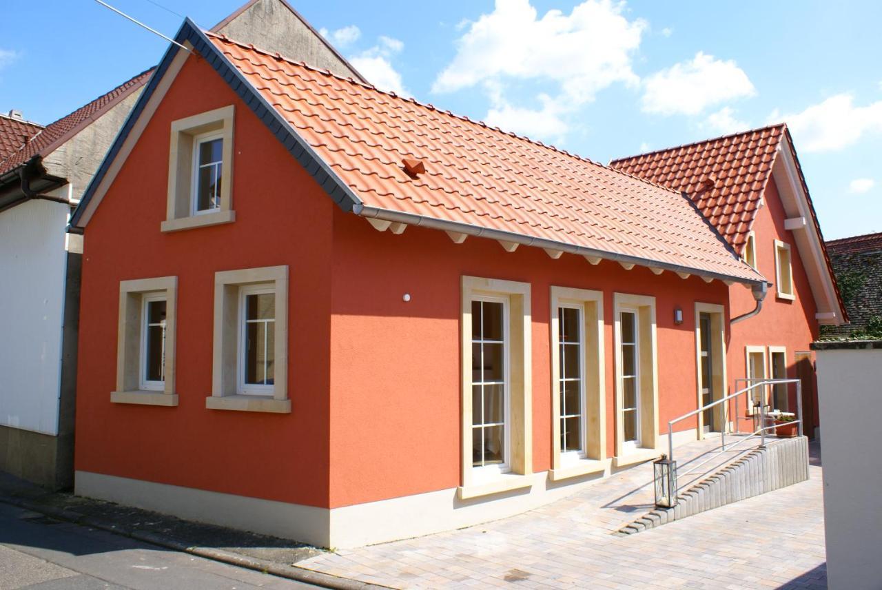 Gaestehaus Ressler Harxheim 外观 照片