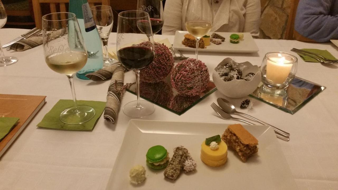 Gaestehaus Ressler Harxheim 外观 照片